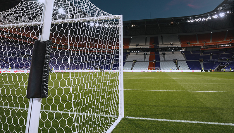 estádio de futebol durante à noite