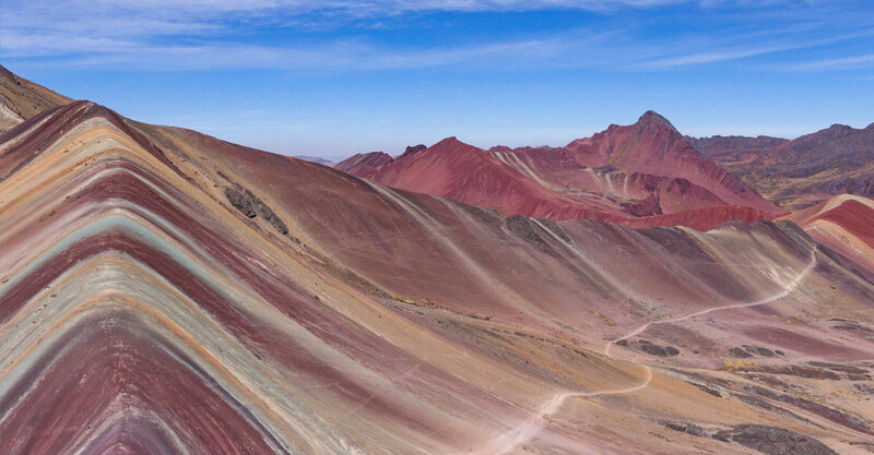 Vinicunca, a montanha de sete cores que fica no Peru