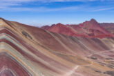 Vinicunca, a montanha de sete cores que fica no Peru